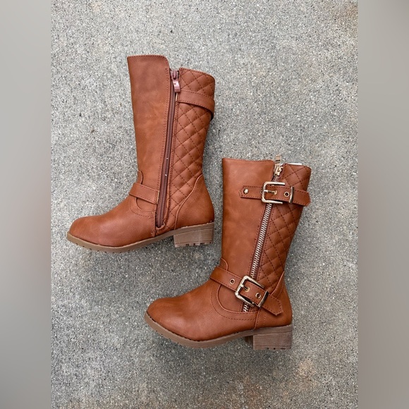 Lucky Top Kids Tan Quilted Gold Buckle Boots - Picture 3 of 4